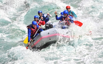 WHITE WATER RAFTING